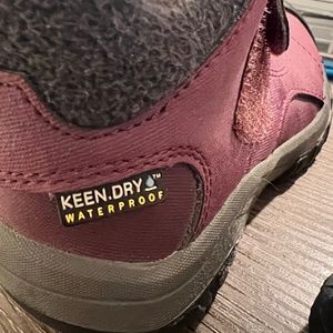 Kids Keen hiking boots